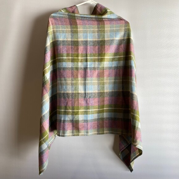 Earth Squared Plaid Wool Wrap Free Trade Hybrid Poncho Lap Blanket One Size NWT - Picture 2 of 13